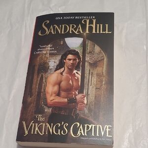 3/$5 Or 6/$10❤️The Viking's Captive by Sandra Hill